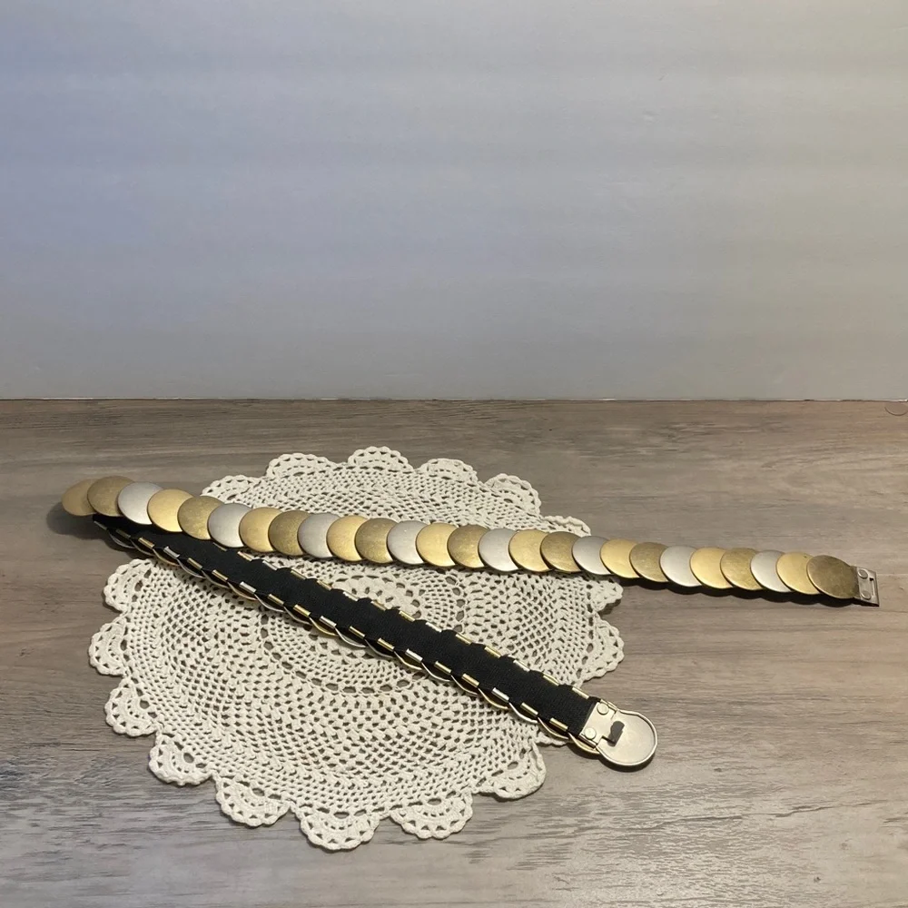 Vintage Circle Disk Medallion Stretch Belt Metallic